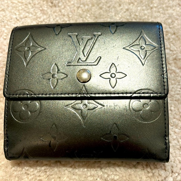 Louis Vuitton Handbags - Louis Vuitton Charcoal Vernis Double Snap Wallet